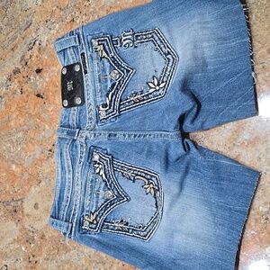 Miss Me bermuda shorts size 28 with rhinestones